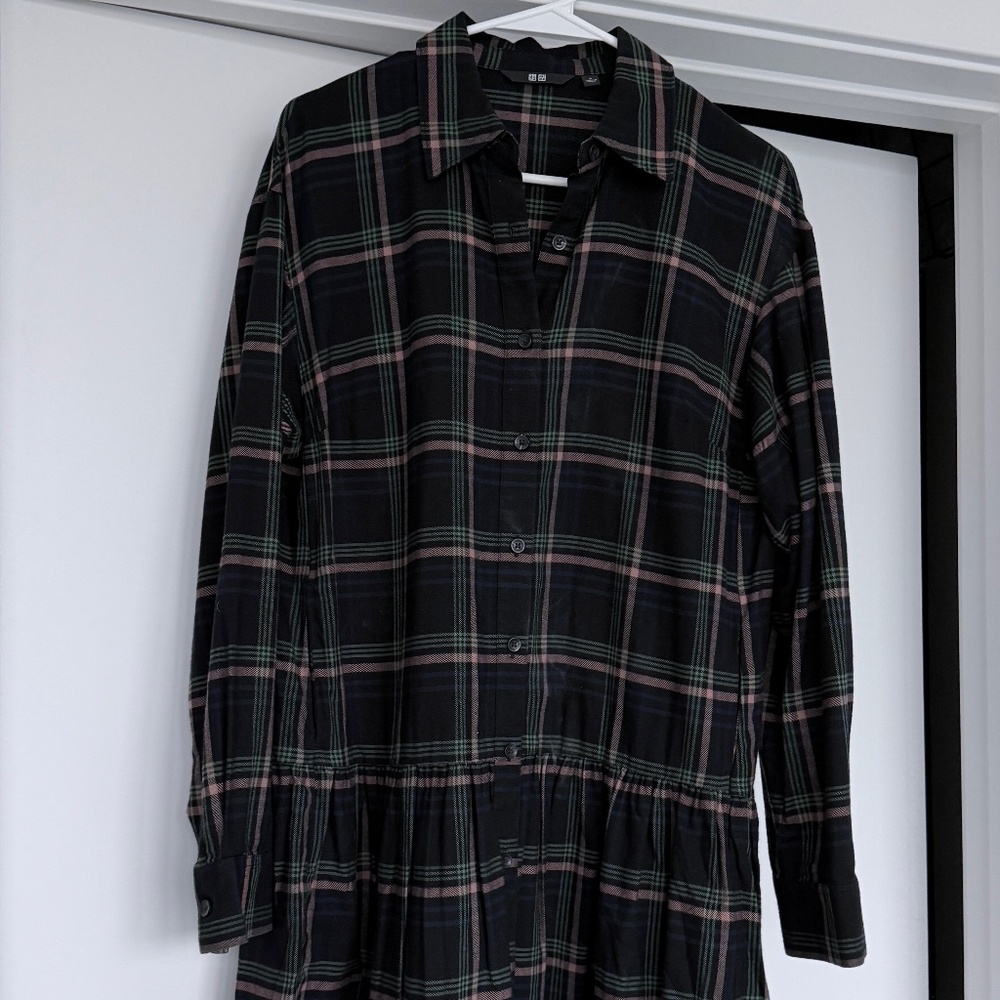 UNIQLO Soft Flannel Long Sleeve Tiered Black Green Pink Plaid Mini Dress